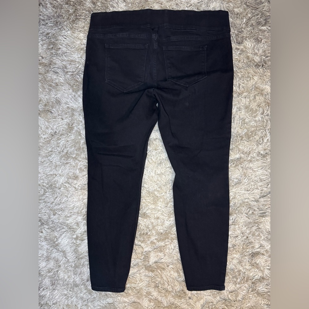 Old Navy Women's Black Jeggings - Picture 3 of 10